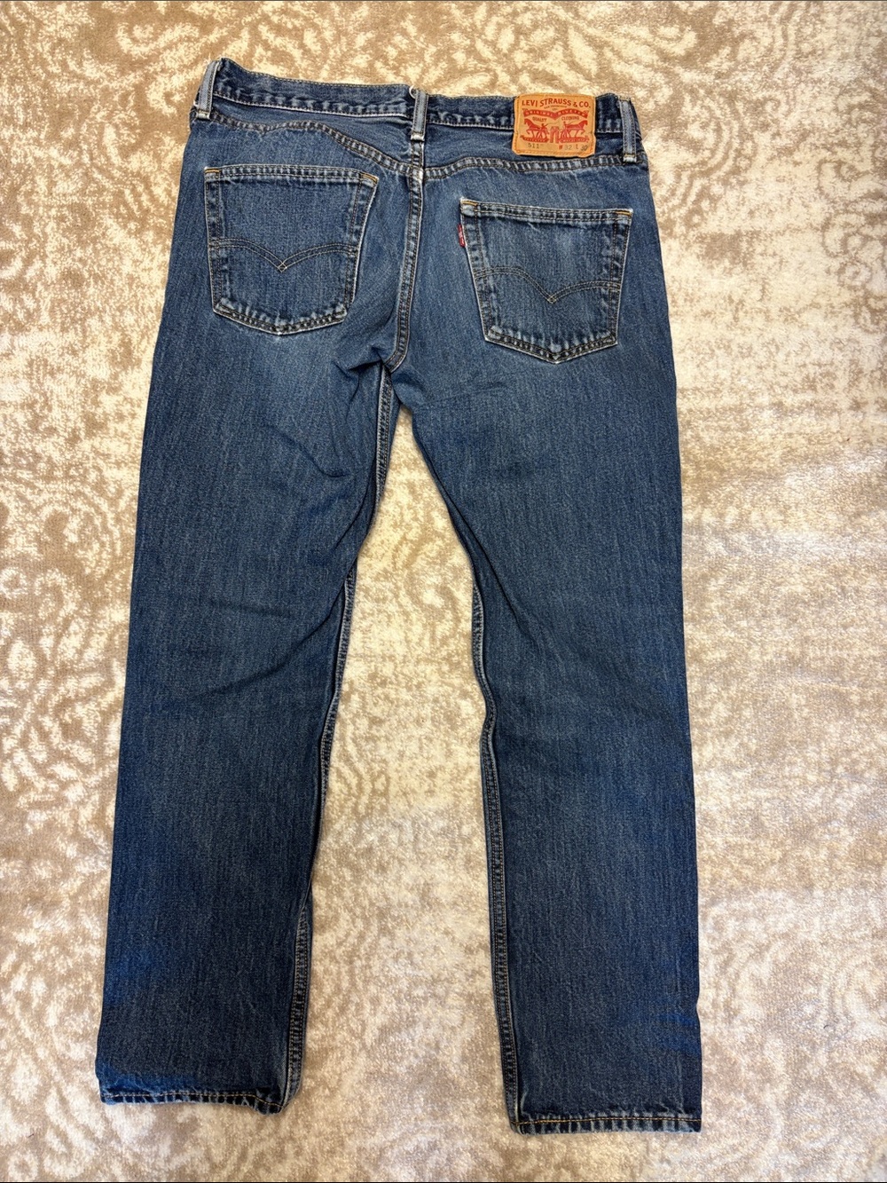 Levi's Men's Dark Blue Straight Jeans with Signature Patch